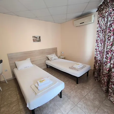 семеен търнава 酒店 3*
